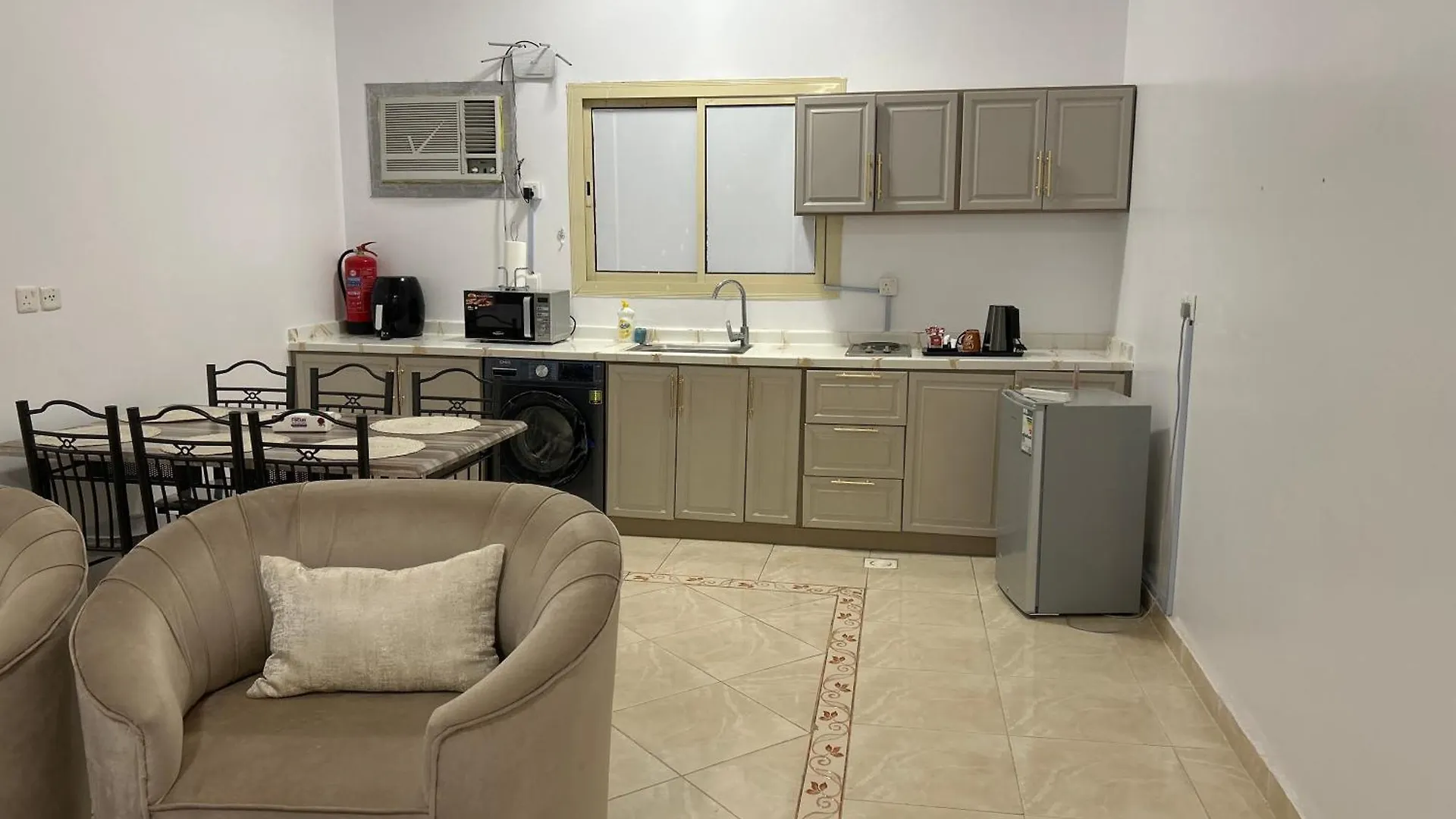 شقة الزهراء - Alzahraa'S Apartment Μεδίνα